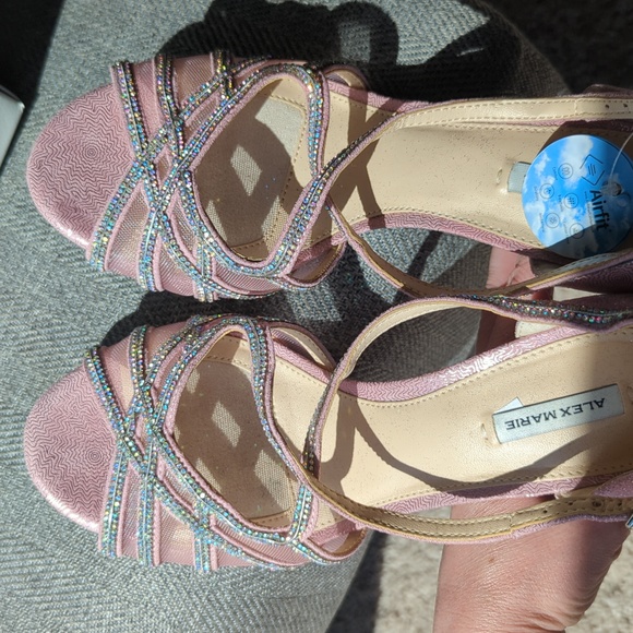 Alex Marie Heels - Picture 7 of 8